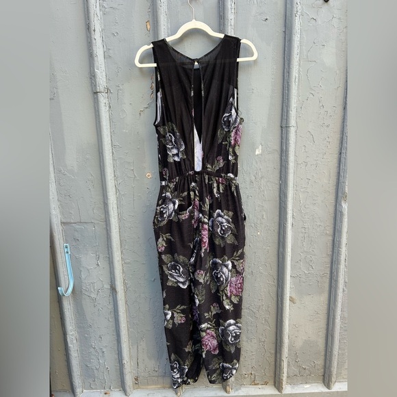 Lululemon Party Onsie, size approx 8 - Picture 3 of 9